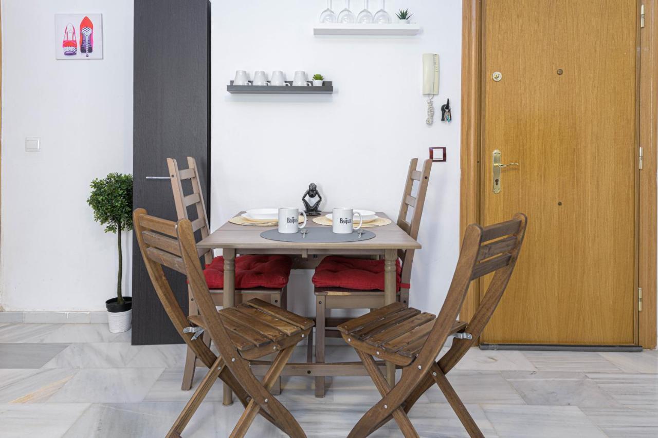Wintowinrentals Coqueto Apartamento En El Centro De Малага Екстер'єр фото
